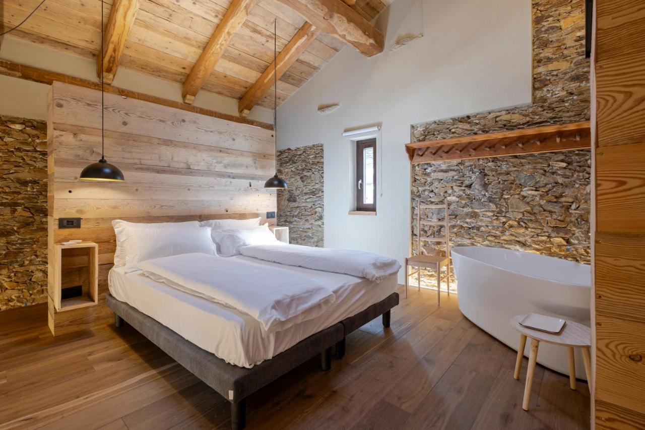 Castelnuovo NigraL'Ozio Creativo住宿加早餐旅馆 外观 照片