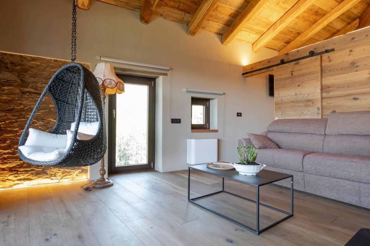 Castelnuovo NigraL'Ozio Creativo住宿加早餐旅馆 外观 照片